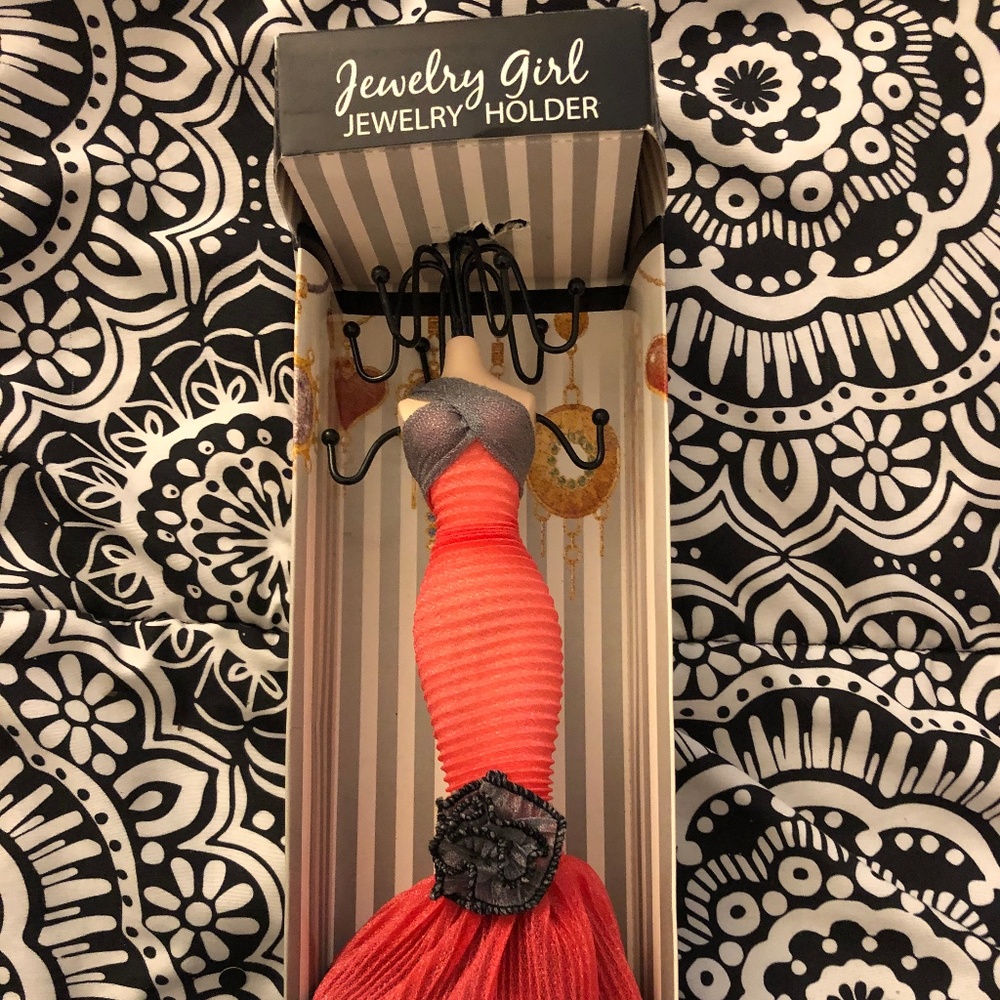 Doll Shaped Jewelry Stand - Multipurpose